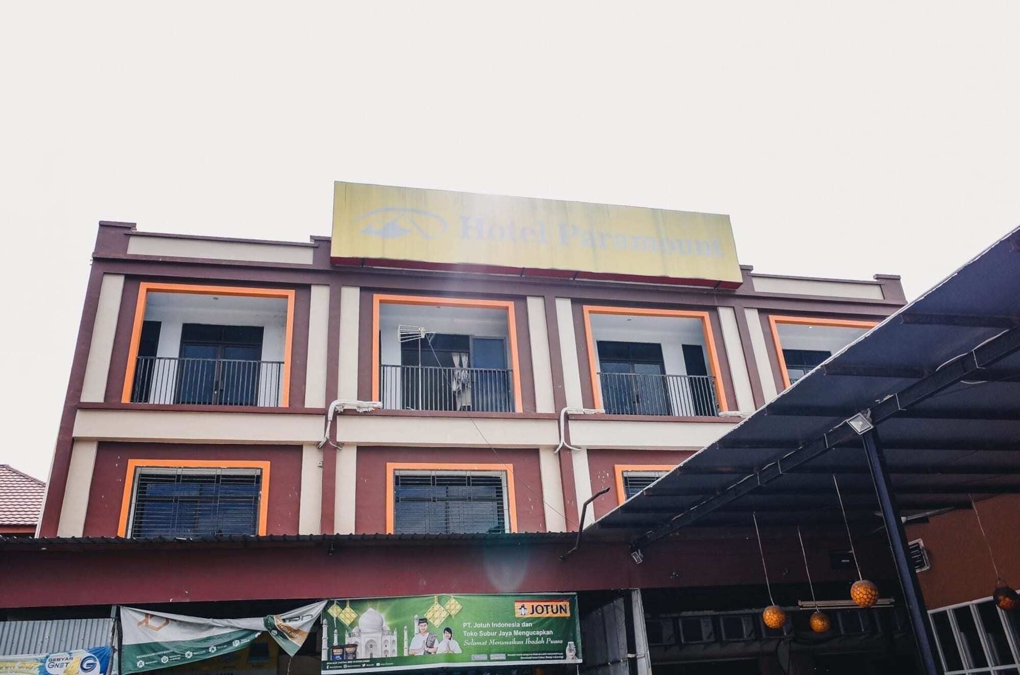 Reddoorz Plus Near Sultan Hasanuddin Airport Макасар Экстерьер фото